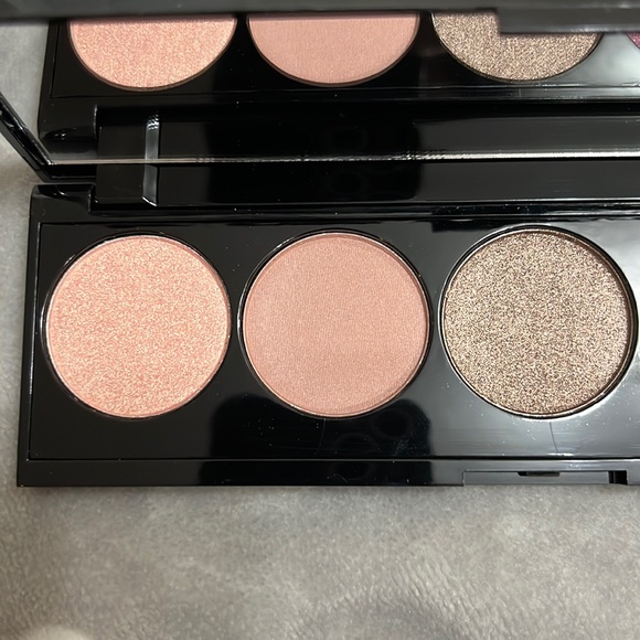 Laritzy Cosmetics Artistry palette (Royal) - Picture 5 of 9